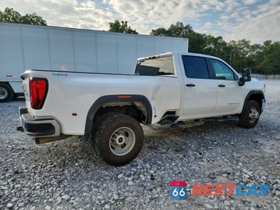 Trzecie zdjęcie samochodu z tyłu: 2023 GMC SIERRA 3500 HD PRO C VIN:1GT49SEY6PF211762 - miniatura