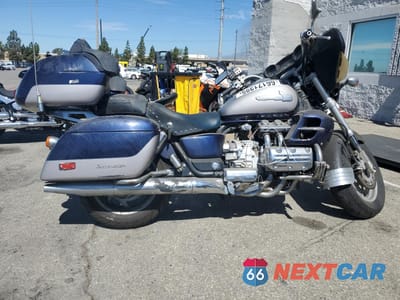 2000 HONDA GL1500 CF 1HFSC4108YA100302 - główne zdjęcie licytacji z USA - miniatura