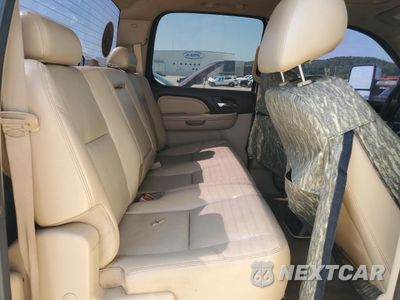 Zdjęcie 10 z 12 samochodu: 2011 GMC SIERRA K2500 DENALI VIN:1GT125C88BF107567 - miniatura