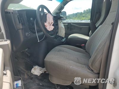 Zdjęcie 7 z 14 samochodu: 2016 CHEVROLET EXPRESS G2500 VIN:1GCWGBFG3G1280894 - miniatura