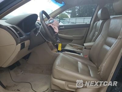 Zdjęcie 7 z 14 samochodu: 2005 HONDA ACCORD EX VIN:1HGCM56875A184349 - miniatura