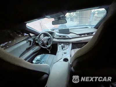 Zdjęcie 9 z 10 samochodu: 2014 BMW I8 VIN:WBY2Z2C51EVX64157 - miniatura