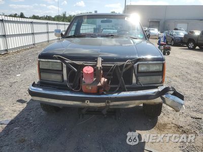 Piąte zdjęcie samochodu w środku: 1990 GMC SIERRA K2500 VIN:1GTGK24K6LE504222 - miniatura