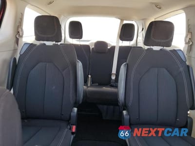 Zdjęcie 10 z 13 samochodu: 2023 CHRYSLER VOYAGER LX VIN:2C4RC1CGXPR534670 - miniatura