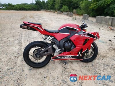 2018 HONDA CBR600 RR JH2PC40J6JK400342 - główne zdjęcie licytacji z USA - miniatura