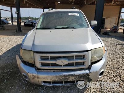 Piąte zdjęcie samochodu w środku: 2008 FORD ESCAPE XLT VIN:1FMCU03108KE11156 - miniatura