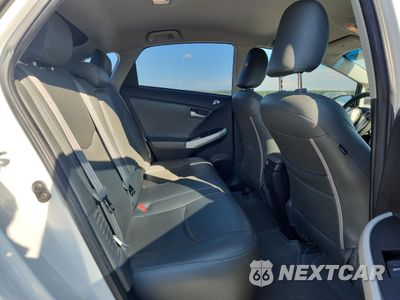 Zdjęcie 10 z 14 samochodu: 2013 TOYOTA PRIUS VIN:JTDKN3DU3D5576280 - miniatura