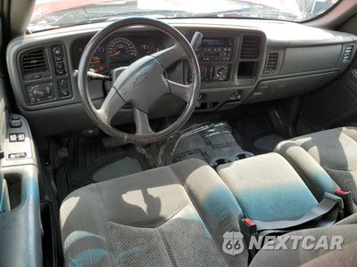 Zdjęcie 8 z 12 samochodu: 2005 CHEVROLET SILVERADO K1500 VIN:1GCEK19B25E232572 - miniatura