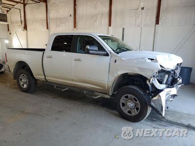 Czwarte zdjęcie samochodu z boku: 2017 RAM 2500 SLT VIN:3C6UR5DL5HG731935 - miniatura