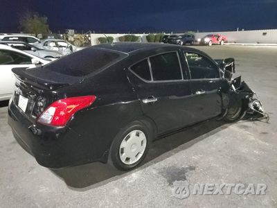 Trzecie zdjęcie samochodu z tyłu: 2015 NISSAN VERSA S VIN:3N1CN7AP1FL795601 - miniatura