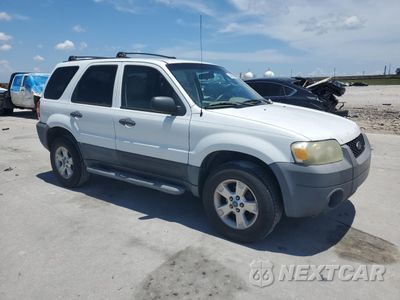 Czwarte zdjęcie samochodu z boku: 2007 FORD ESCAPE XLT VIN:1FMYU03Z97KA44008 - miniatura