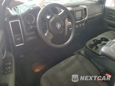 Zdjęcie 8 z 14 samochodu: 2019 RAM 1500 CLASSIC SLT VIN:1C6RR6TT0KS653853 - miniatura