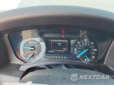 Zdjęcie 9 z 13 samochodu: 2015 FORD EXPED XLT VIN:1FMJK1JT5FEF01566 - miniatura