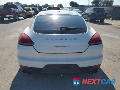 Zdjęcie 6 z 12 samochodu: 2014 PORSCHE PANAMERA S HYBRID VIN:WP0AD2A7XEL044285 - miniatura