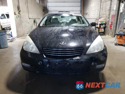 Piąte zdjęcie samochodu w środku: 2004 LEXUS ES 330 VIN:JTHBA30G345015426 - miniatura