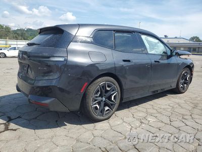Trzecie zdjęcie samochodu z tyłu: 2022 BMW IX XDRIVE50 VIN:WB523CF0XNCK66197 - miniatura