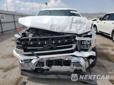 Piąte zdjęcie samochodu w środku: 2022 FORD F150 SUPERCREW VIN:1FTEW1EP3NKE54125 - miniatura