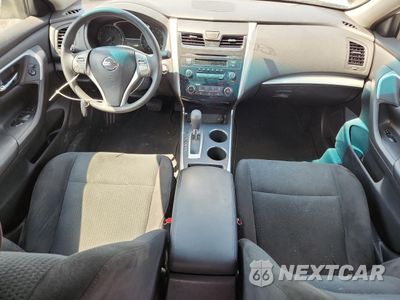 Zdjęcie 8 z 12 samochodu: 2015 NISSAN ALTIMA 2.5 VIN:1N4AL3AP3FC483201 - miniatura