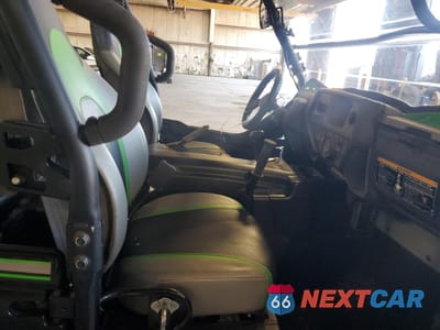 Piąte zdjęcie samochodu w środku: 2017 KAWASAKI KRT800 C VIN:JKBRTCG15HB506301 - miniatura