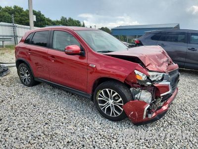 Czwarte zdjęcie samochodu z boku: 2017 MITSUBISHI OUTLANDER SPORT ES VIN:JA4AP3AU3HZ000630 - miniatura