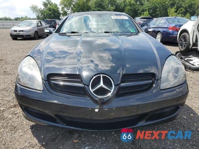 Piąte zdjęcie samochodu w środku: 2007 MERCEDES-BENZ SLK 350 VIN:WDBWK56F47F157663 - miniatura
