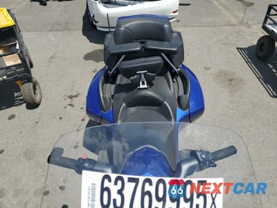 Piąte zdjęcie samochodu w środku: 2013 CAN-AM SPYDER ROADSTER RT VIN:2BXNBBC19DV003630 - miniatura