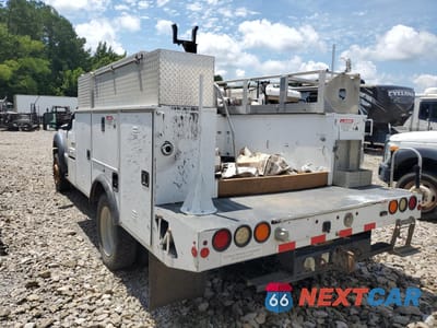 Trzecie zdjęcie samochodu z tyłu: 2015 FORD F450 SUPER DUTY BUCKET TRUCK VIN:1FDUF4GY0FEC92999 - miniatura