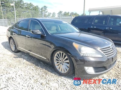 Czwarte zdjęcie samochodu z boku: 2015 HYUNDAI EQUUS SIGNATURE VIN:KMHGH4JH5FU093341 - miniatura