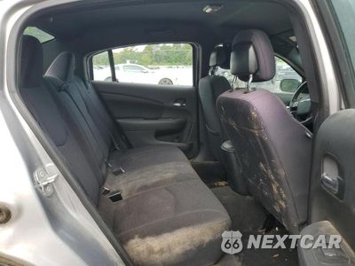 Zdjęcie 10 z 12 samochodu: 2014 CHRYSLER 200 LX VIN:1C3CCBAB8EN205581 - miniatura