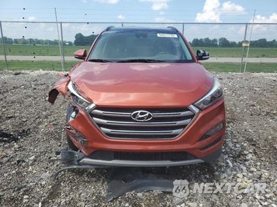 Piąte zdjęcie samochodu w środku: 2017 HYUNDAI TUCSON VIN:KM8J3CA27HU370858 - miniatura