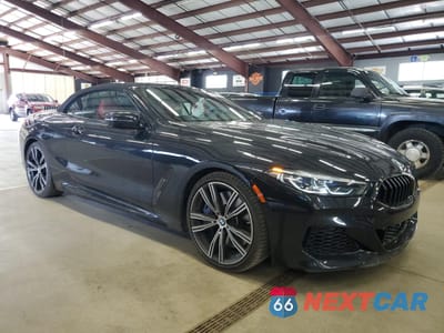 Czwarte zdjęcie samochodu z boku: 2020 BMW M850XI VIN:WBAFY4C00LCE86074 - miniatura