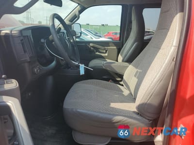 Zdjęcie 7 z 13 samochodu: 2018 CHEVROLET EXPRESS G3500 LT VIN:1GAZGPFG8J1336841 - miniatura