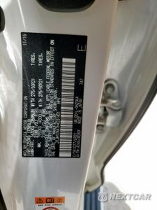 Zdjęcie 13 z 14 samochodu: 2017 LEXUS LX 570 VIN:JTJHY7AX7H4231401 - miniatura