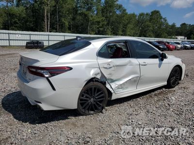 Trzecie zdjęcie samochodu z tyłu: 2021 TOYOTA CAMRY XSE VIN:4T1K61AK5MU558630 - miniatura