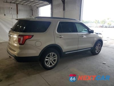 Trzecie zdjęcie samochodu z tyłu: 2017 FORD EXPLORER XLT VIN:1FM5K7DH2HGA41950 - miniatura