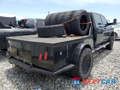 Czwarte zdjęcie samochodu z boku: 2014 RAM 3500 LARAMIE VIN:3C63RRJL7EG140752 - miniatura
