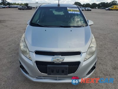 Piąte zdjęcie samochodu w środku: 2014 CHEVROLET SPARK 1LT VIN:KL8CD6S90EC539474 - miniatura