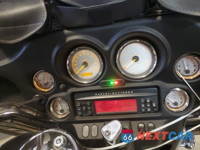 Zdjęcie 7 z 9 samochodu: 2007 HARLEY-DAVIDSON FLHX VIN:1HD1KB4137Y615455 - miniatura