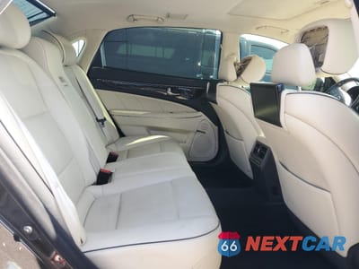 Zdjęcie 10 z 12 samochodu: 2015 HYUNDAI EQUUS SIGNATURE VIN:KMHGH4JH5FU093341 - miniatura