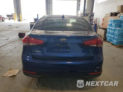 Zdjęcie 6 z 12 samochodu: 2018 KIA FORTE LX VIN:3KPFK4A7XJE209987 - miniatura