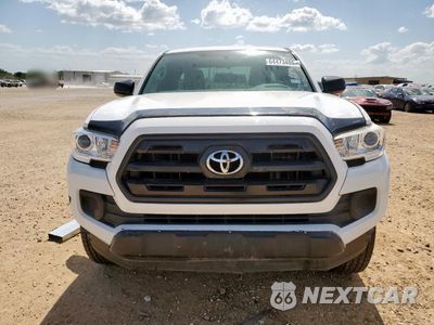 Piąte zdjęcie samochodu w środku: 2017 TOYOTA TACOMA ACCESS CAB VIN:5TFRX5GN2HX097237 - miniatura