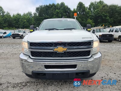 Piąte zdjęcie samochodu w środku: 2014 CHEVROLET SILVERADO K3500 VIN:1GB3KZCG9EF157054 - miniatura