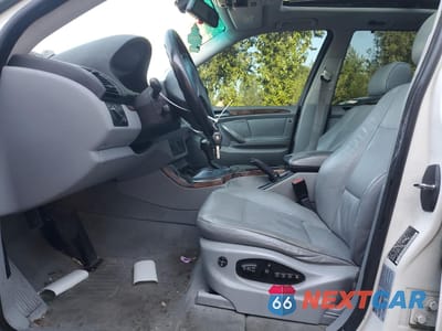 Zdjęcie 7 z 14 samochodu: 2005 BMW X5 3.0I VIN:5UXFA13525LY21190 - miniatura