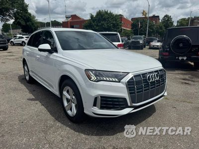 Czwarte zdjęcie samochodu z boku: 2023 AUDI Q7 PREMIUM VIN:WA1AXBF78PD019523 - miniatura