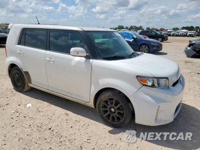 Czwarte zdjęcie samochodu z boku: 2013 TOYOTA SCION XB VIN:JTLZE4FE6DJ037691 - miniatura