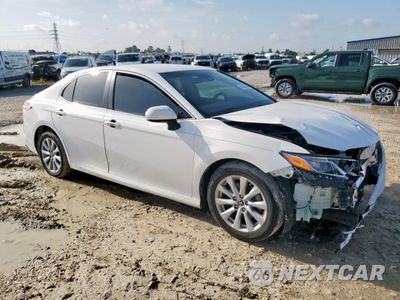 Czwarte zdjęcie samochodu z boku: 2018 TOYOTA CAMRY L VIN:JTNB11HK9J3071047 - miniatura