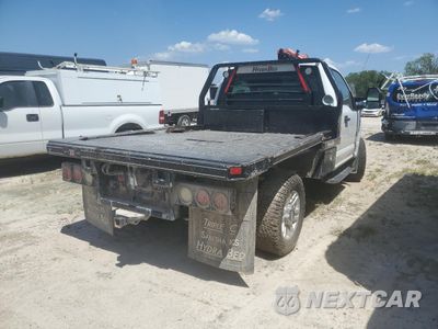 Trzecie zdjęcie samochodu z tyłu: 2017 FORD F350 SUPER DUTY VIN:1FTRF3B64HEC08647 - miniatura