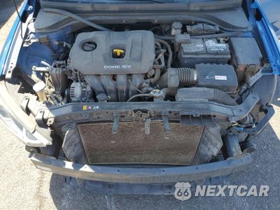 Zdjęcie 11 z 14 samochodu: 2017 HYUNDAI ELANTRA SE VIN:5NPD74LF8HH067447 - miniatura