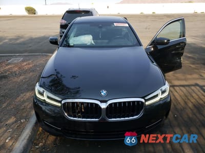 Piąte zdjęcie samochodu w środku: 2022 BMW 530 I VIN:WBA53BH0XNWX68986 - miniatura