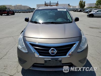 Piąte zdjęcie samochodu w środku: 2015 NISSAN VERSA S VIN:3N1CN7AP7FL812316 - miniatura